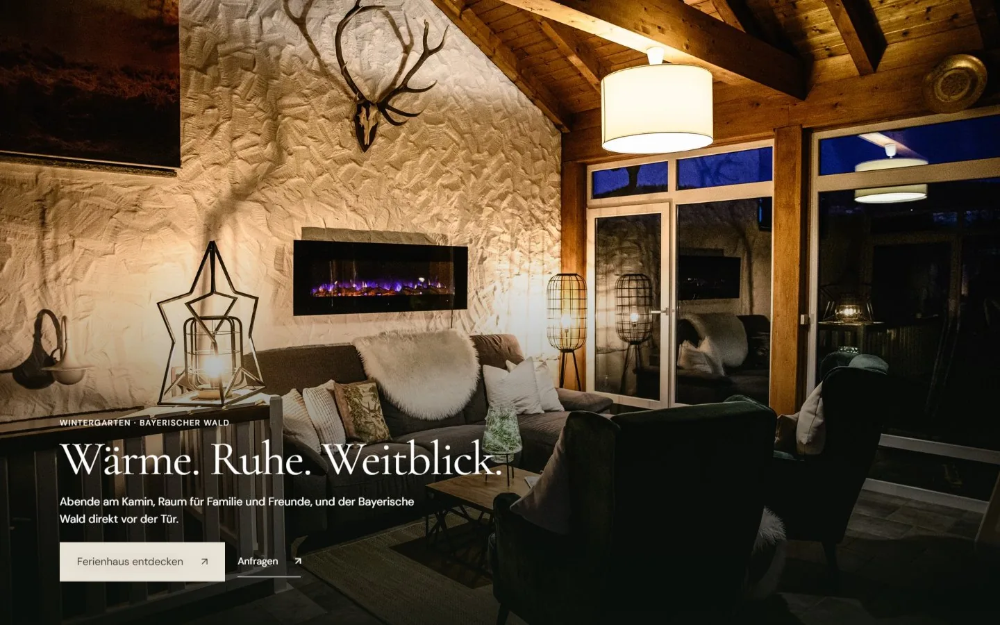 Home page of landhaus-buechelstein.de at the end of scrolling: the conservatory from inside